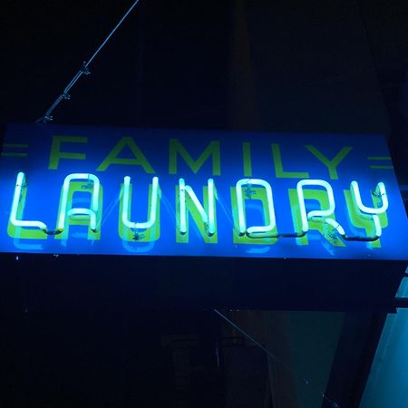 Family Laundry & Spa Sacramento Bagian luar foto